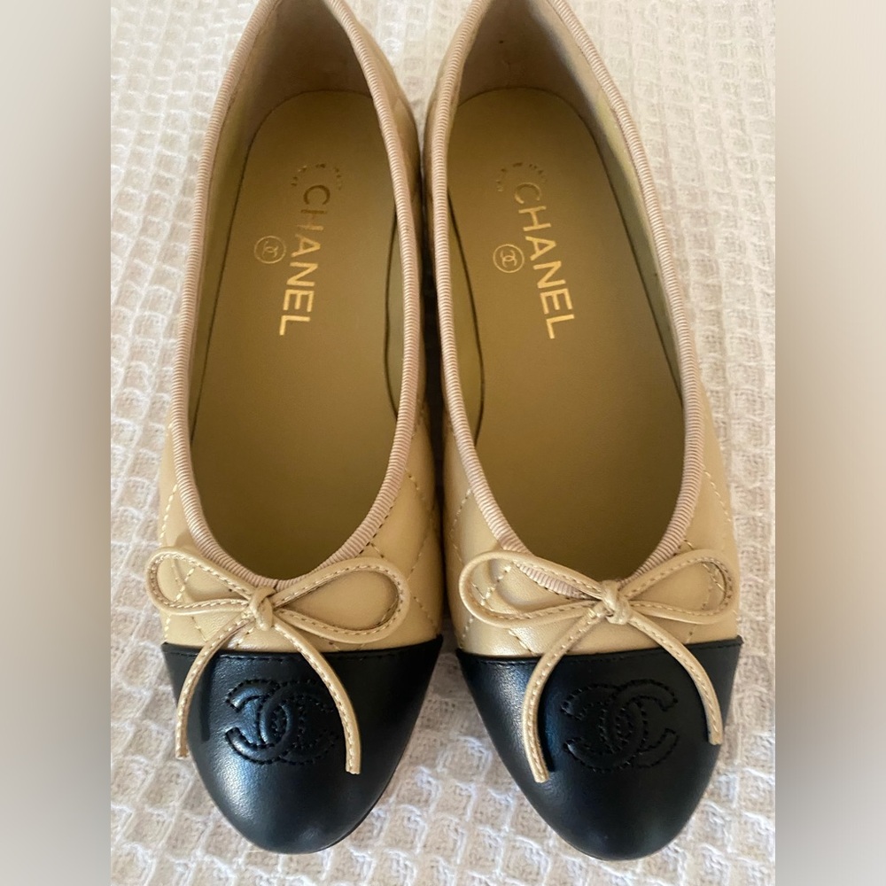 Black Chanel flats size 37 (6)
